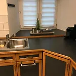Zum Burgblick Lägenhet *