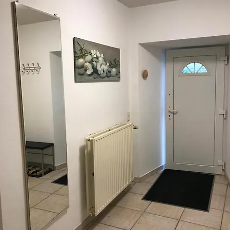 公寓 Zum Burgblick *