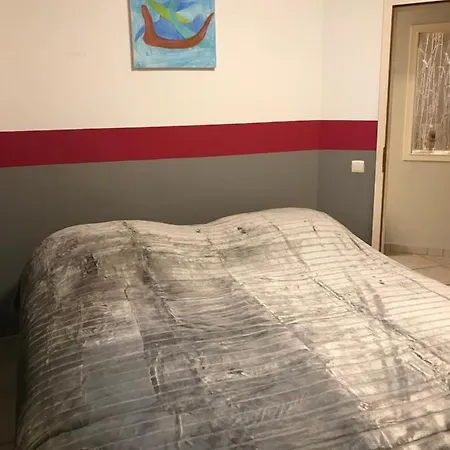 Zum Burgblick 公寓