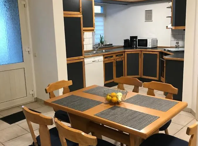 Zum Burgblick Apartment *